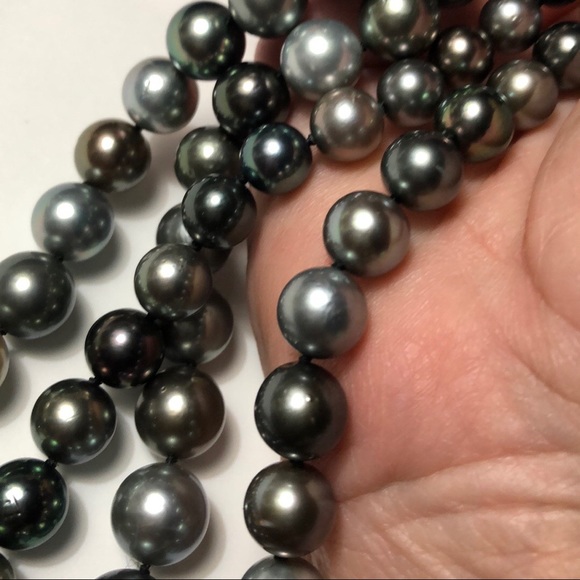34.6 inches of Genuine TAHITIAN Pearls! 8.5mm to 12 mm, hand knotted! - Picture 4 of 10